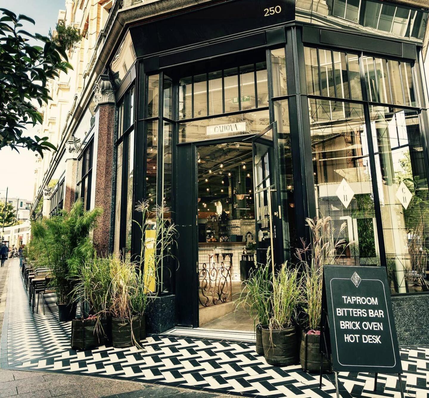 Apartmán Artistic Pied-A-Terre, Steps From The Tube, Moments From London'S Heart Exteriér fotografie