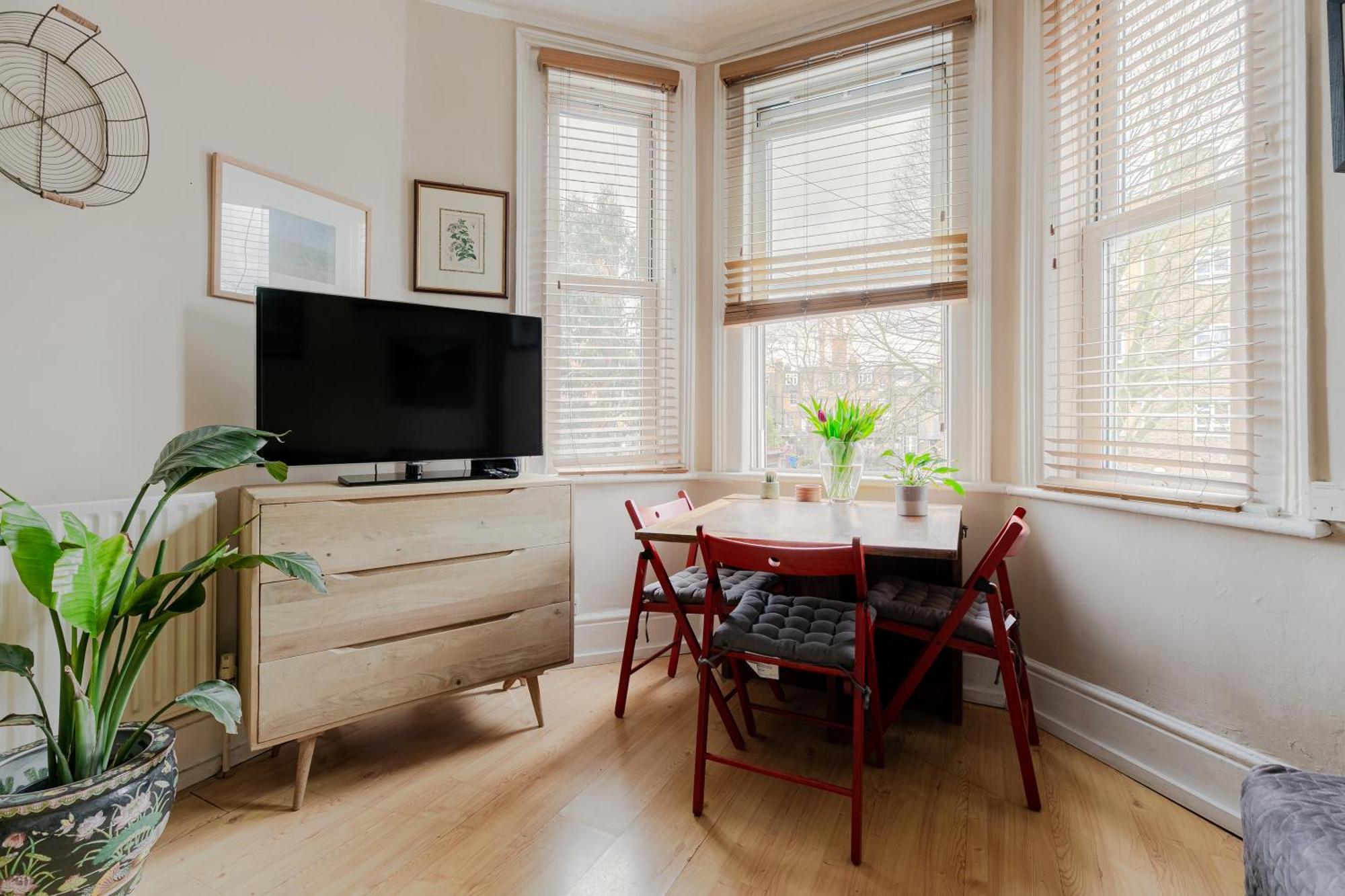 Apartmán Artistic Pied-A-Terre, Steps From The Tube, Moments From London'S Heart Exteriér fotografie